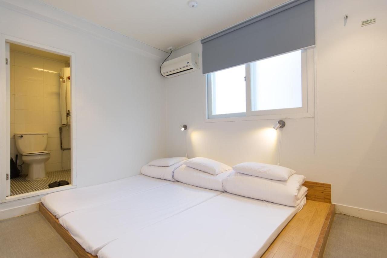 Bingo Hostel Insadong ソウル特別市 エクステリア 写真
