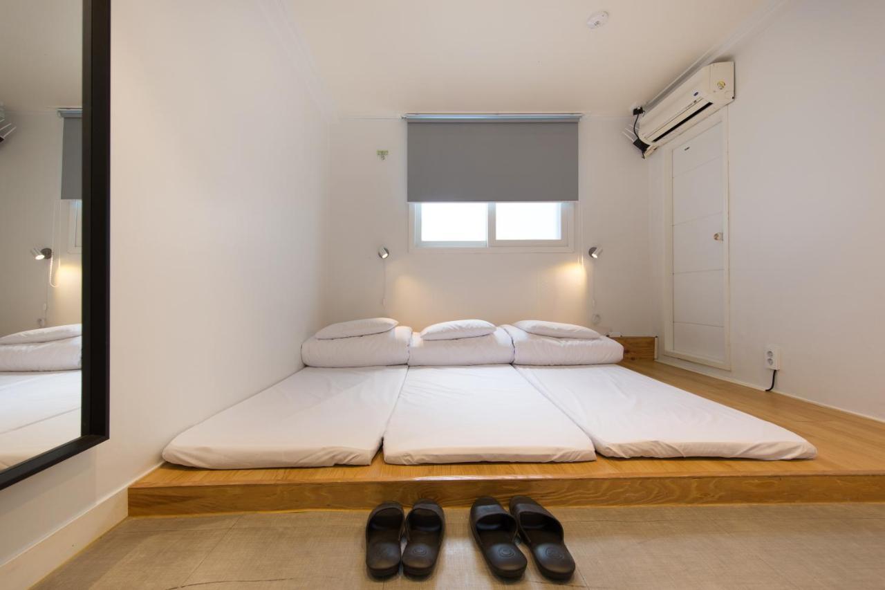 Bingo Hostel Insadong ソウル特別市 エクステリア 写真