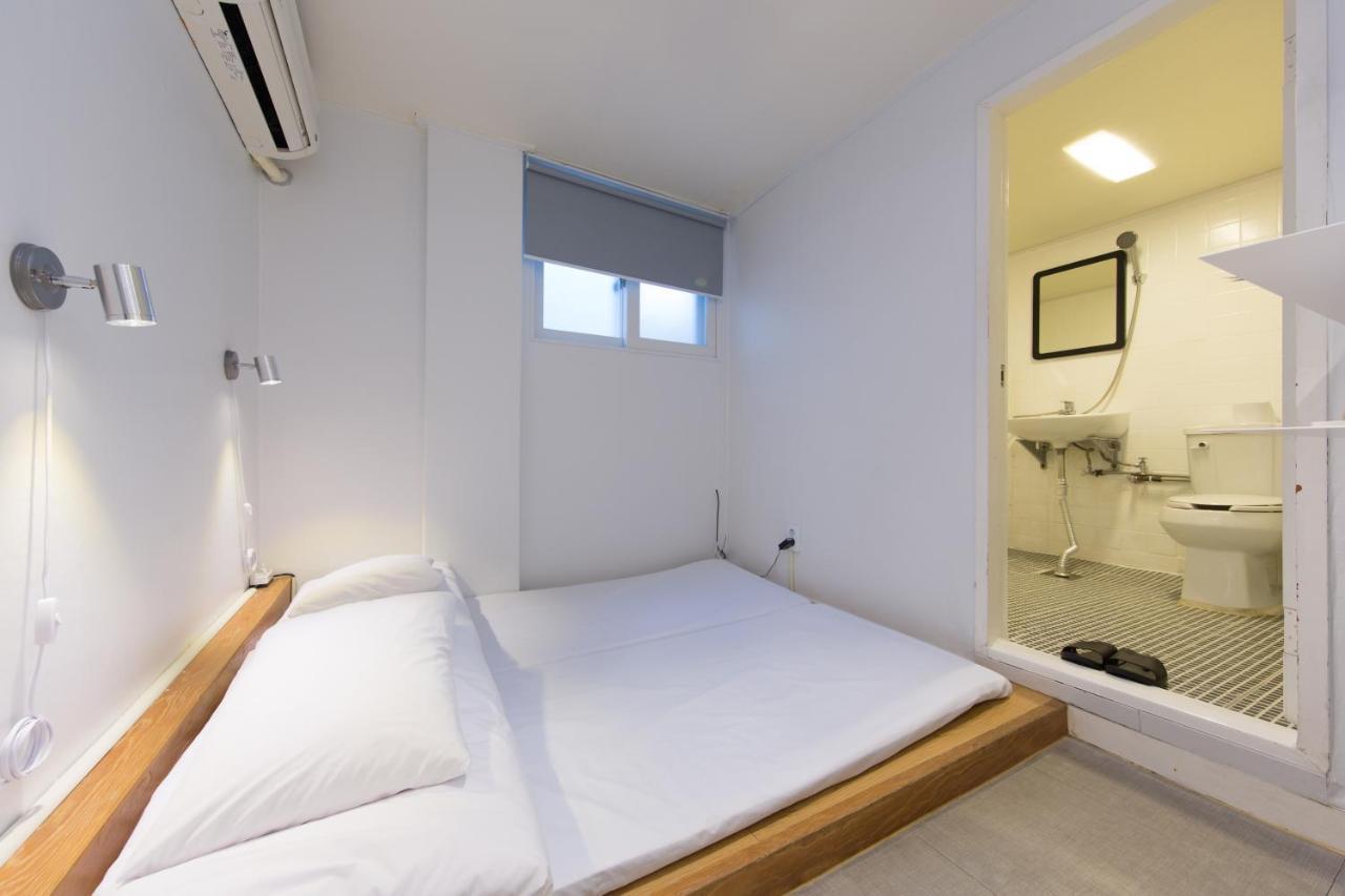 Bingo Hostel Insadong ソウル特別市 エクステリア 写真